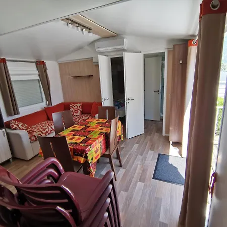 Le Grand Verney Campingplatz *